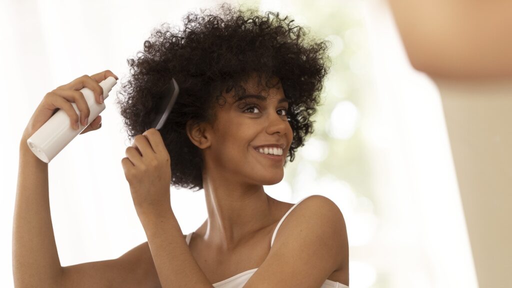 Productos para cabello rizado: cómo elegir los ideales para definir, hidratar y controlar el frizz