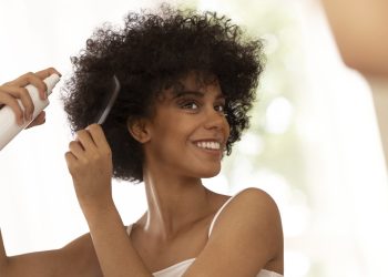 Productos para cabello rizado: cómo elegir los ideales para definir, hidratar y controlar el frizz